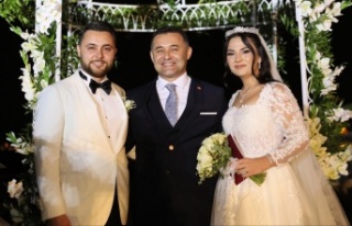 Yücel Ailesi'nin mutlu günü