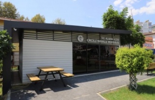 Yücel'den Muhtarlar Gününe özel tören