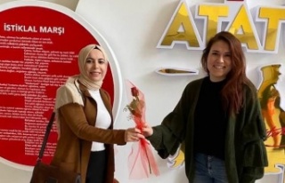 AK Kadınlar'dan 24 Kasım kutlaması