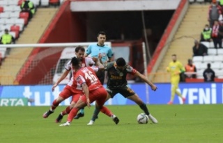 Alanyaspor'da deplasmandan eli boş döndü:...