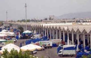 Antalya Toptancı Hali'nde saat değişikliğine...