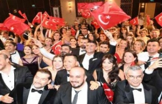 ANTGİAD, 29 Ekim'i Cumhuriyet Balosu ile kutladı