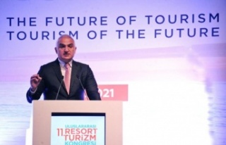 Bakan Ersoy: “Turizmde yeni hedef 29 milyon ziyaretçi,...