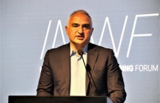 Bakan Ersoy: “Türkiye dünyanın düğün evi konumunda”