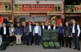 Başkan Şahin, Alanya Toptancı Hali'ni ziyaret...