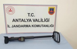 Bizans manastırında kaçak kazıya suçüstü baskın