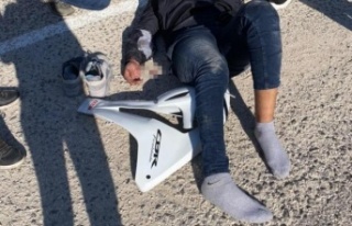 Motosiklet ile araç çarpıştı: 1 yaralı