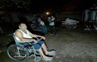 Müstakil evdeki yangın, engelli aileyi sokakta bıraktı