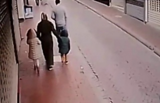 Sürücü direksiyon hakimiyetini kaybetti! Bir aileyi...