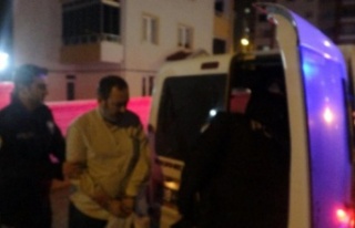 Tartıştığı öz kızının boğazını kesmiş