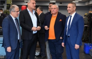 “Üniversite mezunu olmak ile ustabaşı olmak arasında...