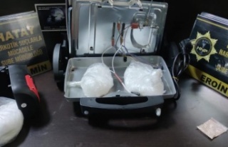 Uyuşturucuları tost makinasına gizlemişler