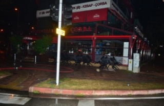 3 katlı lüks restoranda yangın korkuttu