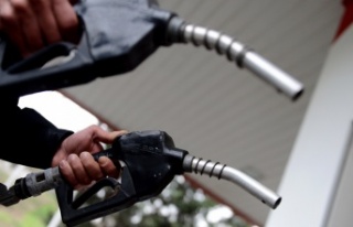 Benzine 44 kuruş zam