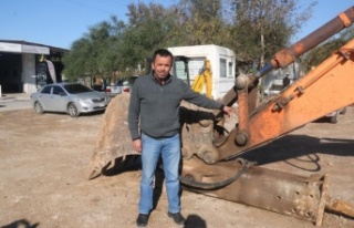 Elektrikli scooterin sürekli iş makinesine kilitlenmesi...