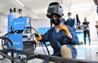 Mezun olunca OSB içerisinde bulunan fabrikalarda...