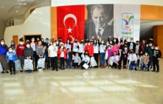 Yangınzede çocuklar, ünlü rap sanatçılarıyla...