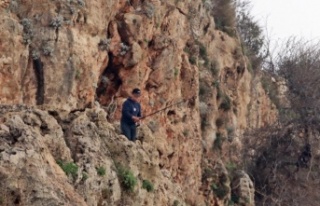 30 metrelik falezlerde ölümüne olta