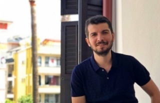 Alanya'da Ak Partili yönetici Yenialp'in...