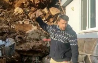 Alanya'da evlerine düşen kaya sebebiyle ölümden...