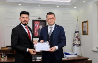 Alanya'da, girdiği eczanede cezai firarisini...