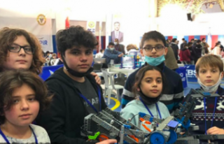 Alanya'da robotik takımından büyük başarı