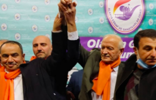 Alanya esnafı Demir'le devam dedi