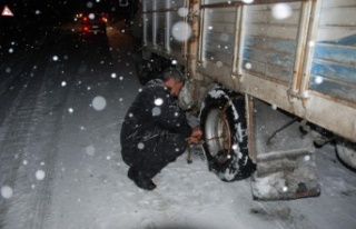 Alanya- Konya yolunda yeniden kar yağışı başladı