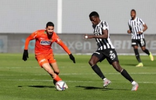 Alanyaspor İzmir'den 3 puanla dönüyor