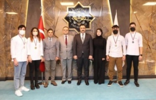 ALKÜ madalyaya doydu