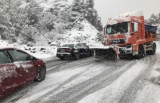 Antalya-Konya karayolunda ağır tonajlı araçların...