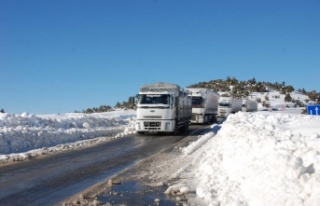 Antalya-Konya karayolunda kar esareti sona erdi