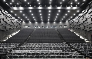 Antalya’ya 790 koltuk kapasiteli ‘kültür’...