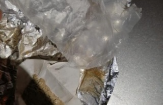 Arama yapılan araçta folyoya sarılı uyuşturucu...