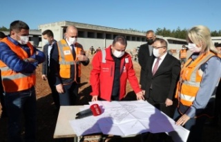 Başkan Böcek, Sokak Hayvanları Bakım Evi’ni...