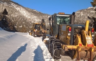 Büyükşehir’in kar mesaisi zorlu şartlar altında...