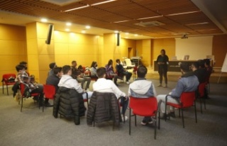 Genç Antalya Gönüllüleri Programı'nın eğitimleri...