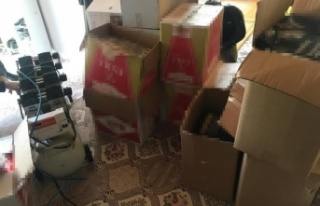 Kaçak sigara imalathanesine baskın:2 gözaltı