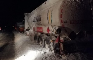 Kar kalınlığı 1 metreyi bulan Alacabel'de...