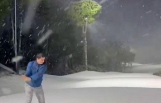 Karla kaplı sahada golf oynadı