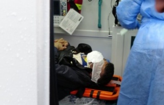 Manavgat’ta kamyon tıra arkadan çarptı: 1 yaralı