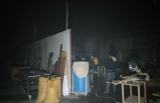 Mobilya atölyesindeki yangın korkuttu