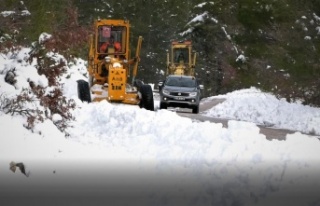 Toroslar'da kar ve heyelanla mücadele