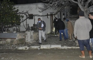 Yanan sobanın üzerine düşen engelli adam hayatını...