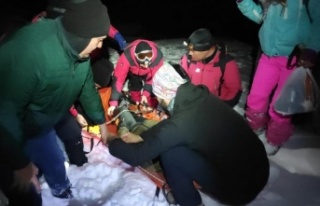 Yaylada mahsur kalan 28 kişilik ekip donmak üzereyken...