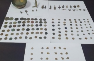 Yol kontrolünde 160'ı sikke toplam 181 adet...