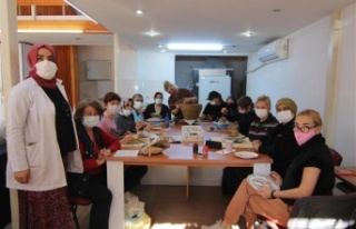 Alanya Belediyesi’nin çini kursu büyük ilgi görüyor 