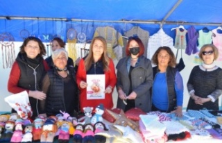 Alanya'da Ela bebek için düzenlenen kermes...