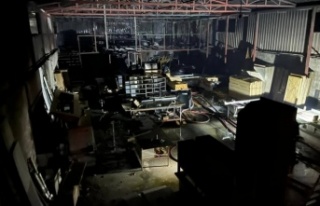 Alanya'da mobilya atölyesinde yangın!