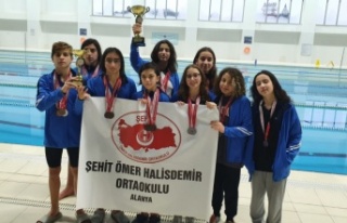 Alanyalı öğrencilerden büyük başarı